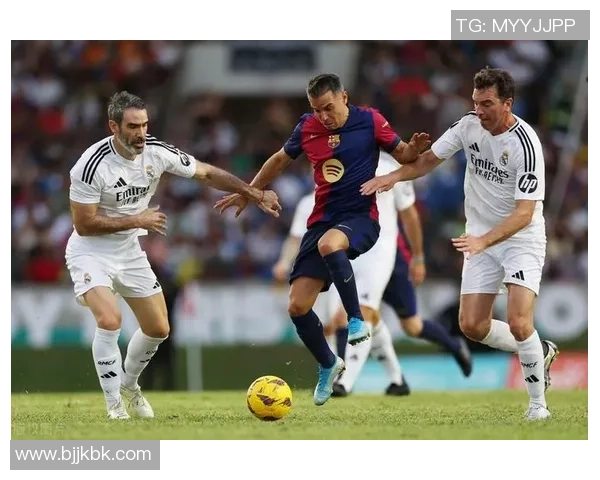 TA：多名巴萨球员对体能训练不满，体能和医疗团队也有不合